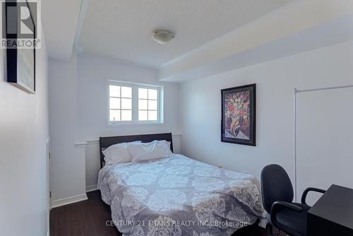 55 Wilkes Crescent, Toronto, ON - Indoor Photo Showing Bedroom