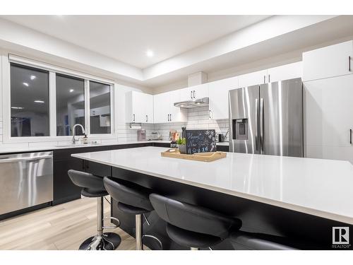 5016 Kinney Li Sw, Edmonton, AB - Indoor Photo Showing Kitchen With Stainless Steel Kitchen With Upgraded Kitchen