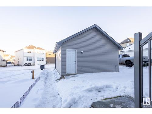 5016 Kinney Li Sw, Edmonton, AB - Outdoor