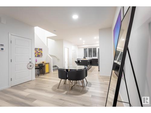 5016 Kinney Li Sw, Edmonton, AB - Indoor Photo Showing Dining Room