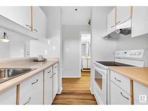 #316 11218 80 St Nw, Edmonton, AB - Indoor Photo Showing Kitchen