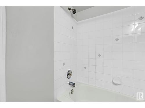 #316 11218 80 St Nw, Edmonton, AB - Indoor Photo Showing Bathroom