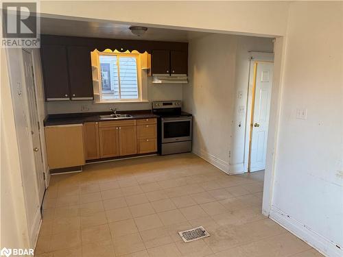 164 London Street N, Hamilton, ON - Indoor Photo Showing Kitchen With Double Sink