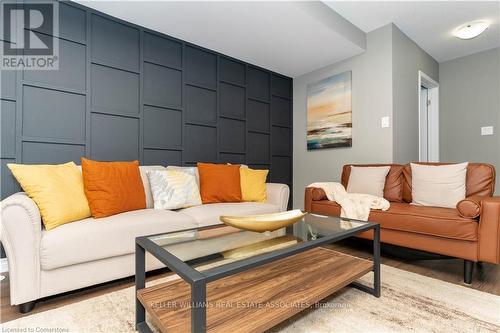 29 Appleby Street, Kitchener, ON - Indoor Photo Showing Living Room