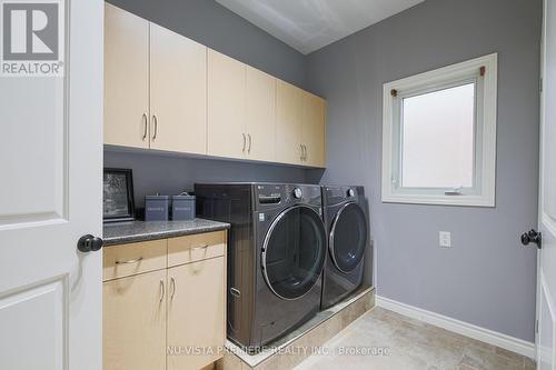 1233 Thamesridge Crescent, London, ON - Indoor Photo Showing Laundry Room