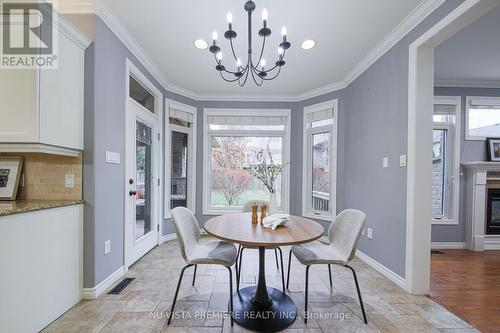 1233 Thamesridge Crescent, London, ON - Indoor Photo Showing Dining Room