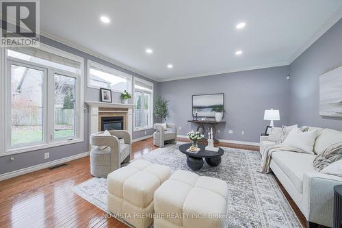 1233 Thamesridge Crescent, London, ON - Indoor Photo Showing Living Room With Fireplace