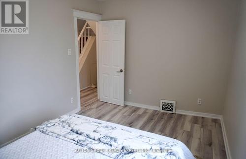 7 Cluny Avenue, Hamilton, ON - Indoor Photo Showing Bedroom