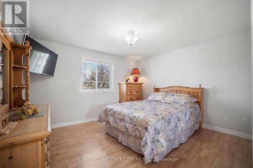 96 Bluerock Crescent, Cambridge, ON - Indoor Photo Showing Bedroom