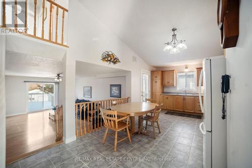 96 Bluerock Crescent, Cambridge, ON - Indoor Photo Showing Dining Room