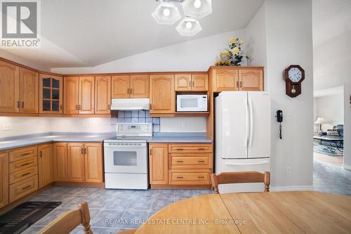 96 Bluerock Crescent, Cambridge, ON - Indoor Photo Showing Kitchen