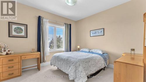 275 Elderberry Avenue, London, ON - Indoor Photo Showing Bedroom