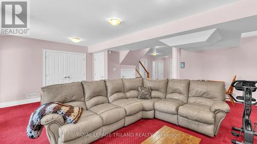 275 Elderberry Avenue, London, ON - Indoor Photo Showing Living Room