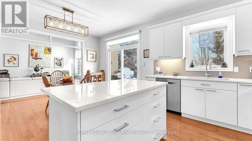 275 Elderberry Avenue, London, ON - Indoor Photo Showing Kitchen With Upgraded Kitchen