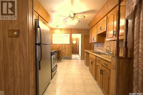 219 Mcintosh Street, Regina, SK - Indoor Photo Showing Kitchen