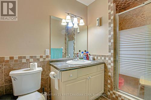 34 Kristina Crescent, London, ON - Indoor Photo Showing Bathroom