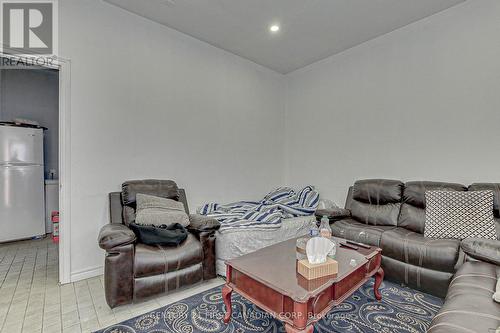 34 Kristina Crescent, London, ON - Indoor Photo Showing Living Room