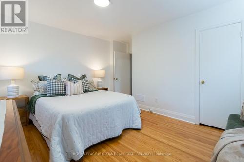 299 Merle Avenue, Burlington, ON - Indoor Photo Showing Bedroom