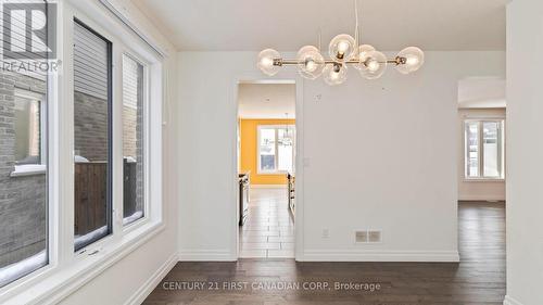 2005 Wateroak Drive, London, ON - Indoor Photo Showing Other Room