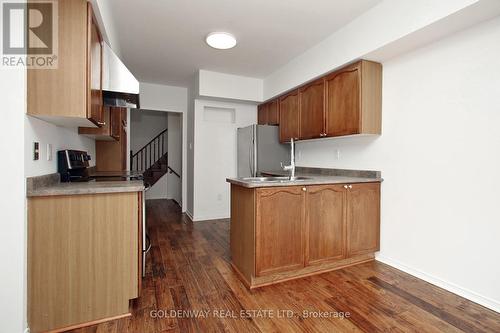 1262 Killaby Drive, Mississauga, ON - Indoor Photo Showing Kitchen