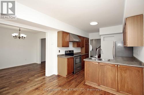 1262 Killaby Drive, Mississauga, ON - Indoor Photo Showing Kitchen With Double Sink