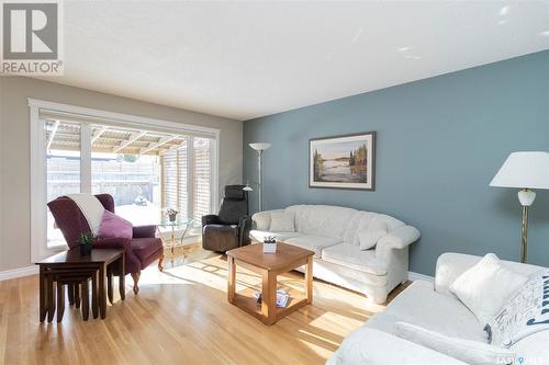 3425 Harrington Street, Saskatoon, SK - Indoor Photo Showing Living Room