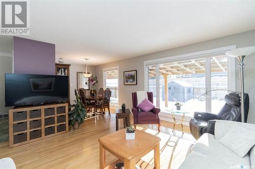 3425 Harrington Street, Saskatoon, SK - Indoor Photo Showing Living Room