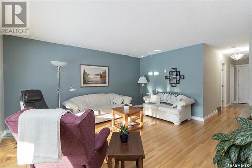 3425 Harrington Street, Saskatoon, SK - Indoor Photo Showing Living Room