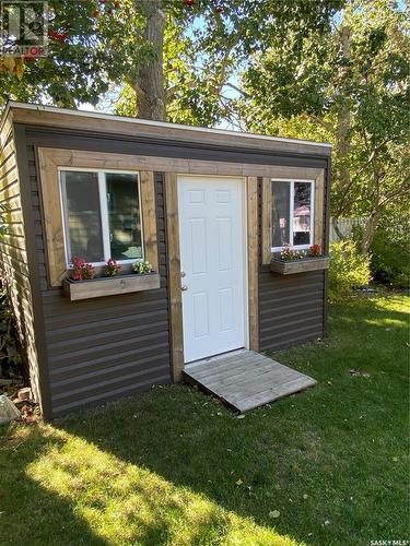 223 Sunset Drive, Regina, SK - Outdoor