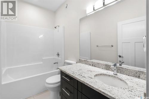 526 Baltzan Bay, Saskatoon, SK - Indoor Photo Showing Bathroom