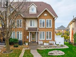 67 SUNVALE PLACE  Hamilton, ON L8E 4Z6