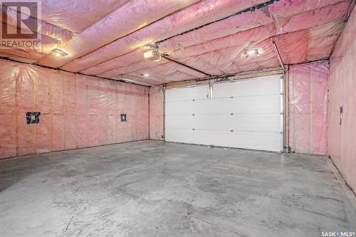 125 Ash Street, Saskatoon, SK - Indoor Photo Showing Garage