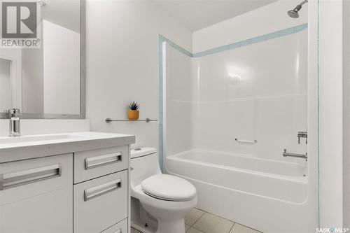 119 1610 Dakota Drive, Regina, SK - Indoor Photo Showing Bathroom