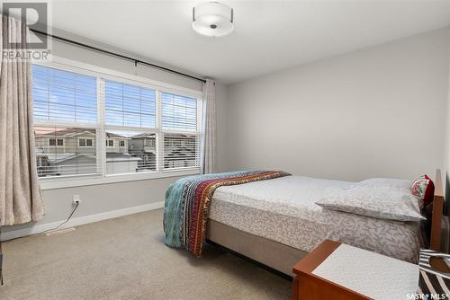 3539 Green Turtle Road, Regina, SK - Indoor Photo Showing Bedroom