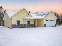 43 Oxford Court  Valley, NS B6L 4G1