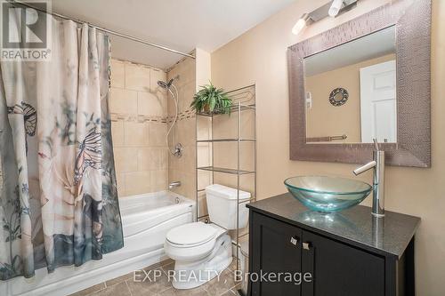 2024 Othello Avenue, Ottawa, ON - Indoor Photo Showing Bathroom