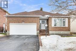 127 PALOMINO DRIVE  Ottawa, ON K2M 1P5