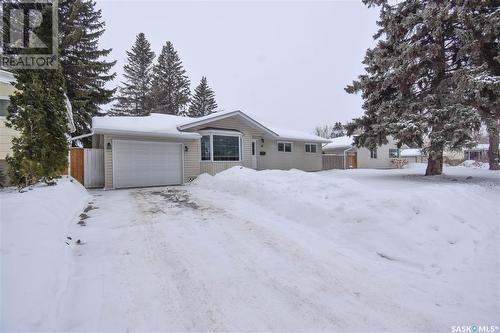 18 Hoeschen Crescent, Saskatoon, SK - Outdoor With Facade