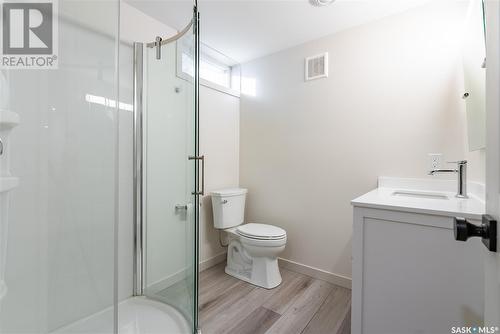 18 Hoeschen Crescent, Saskatoon, SK - Indoor Photo Showing Bathroom