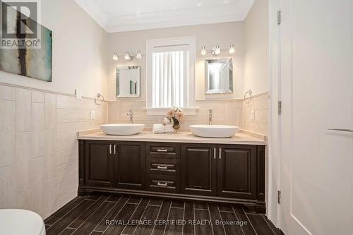 2489 Olinda Court, Mississauga, ON - Indoor Photo Showing Bathroom