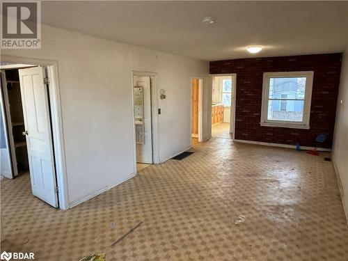 28 Harrison Avenue, Hamilton, ON - Indoor Photo Showing Other Room