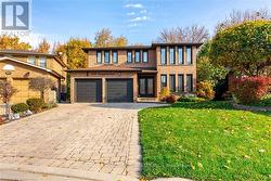 1132 LOVINGSTON COURT  Mississauga, ON L4W 4C7