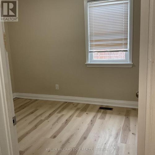 25 West 4Th Street, Hamilton, ON - Indoor Photo Showing Other Room