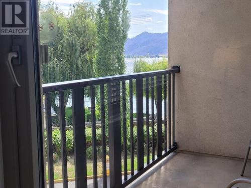 4200 Lakeshore Drive Unit# 204, Osoyoos, BC - Outdoor