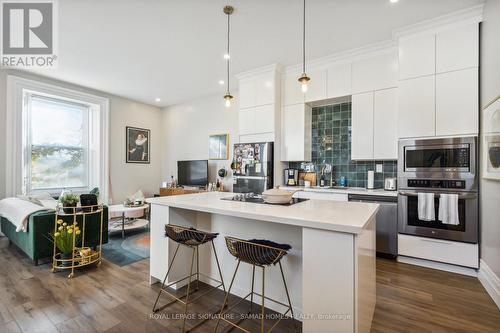 16 Ramore Street, Cambridge, ON - Indoor Photo Showing Kitchen With Upgraded Kitchen