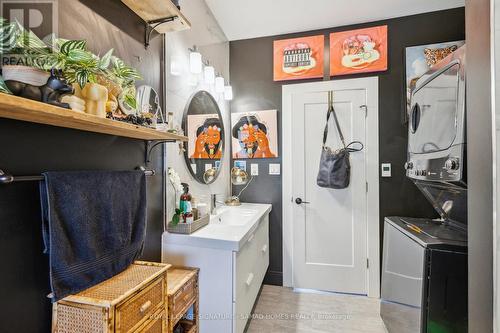 16 Ramore Street, Cambridge, ON - Indoor Photo Showing Laundry Room