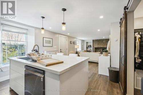 16 Ramore Street, Cambridge, ON - Indoor Photo Showing Kitchen