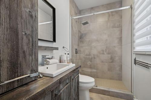 Salle de bains attenante à la CCP - 220 Rue De L'Everest, La Conception, QC - Indoor Photo Showing Bathroom