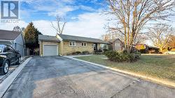 10 SUBURBAN DRIVE  Mississauga, ON L5N 1G5