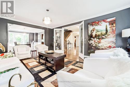 4069 Lakeshore Road, Burlington, ON - Indoor Photo Showing Living Room